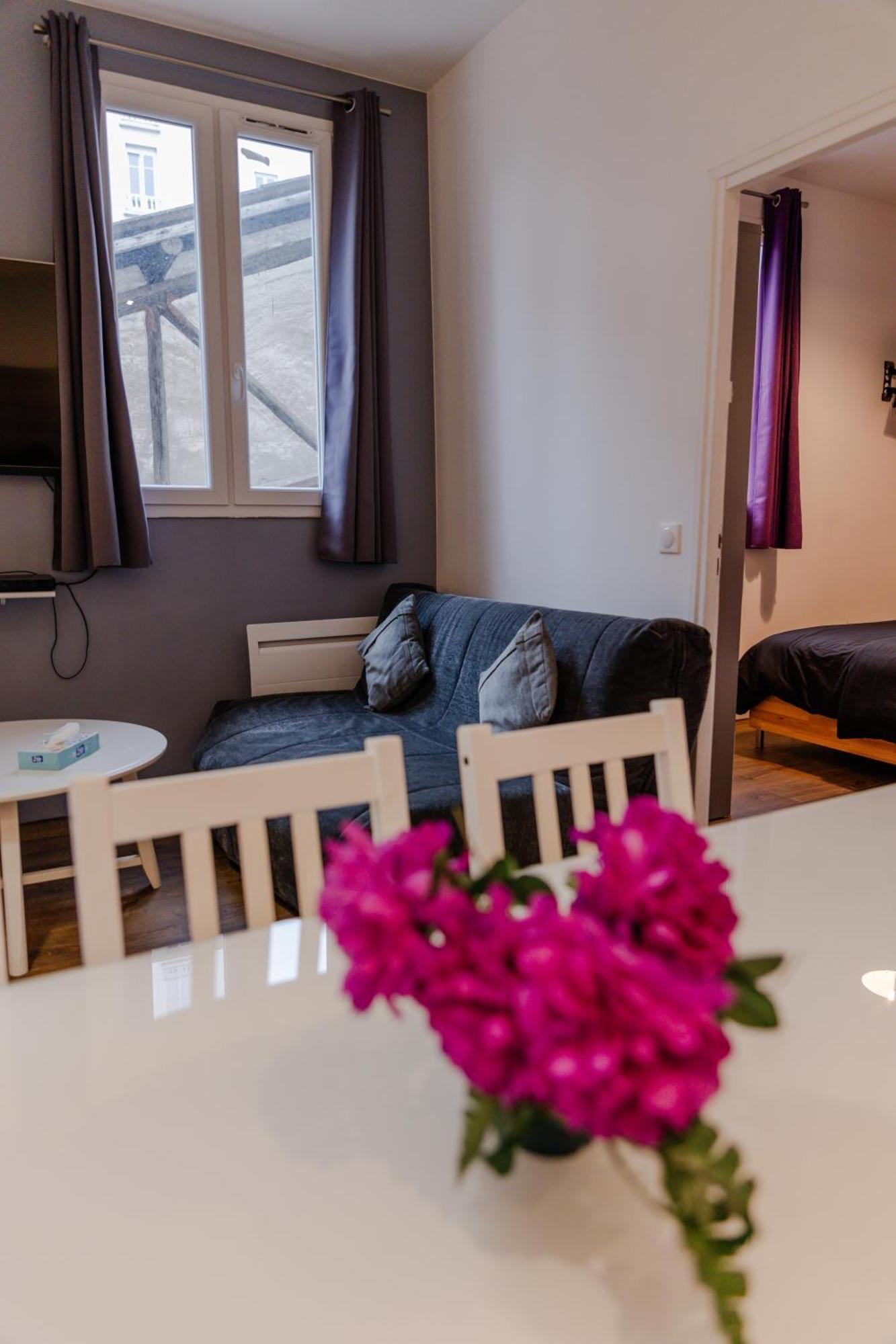 Meubles De Tourisme A Vincennes Apartment Exterior photo
