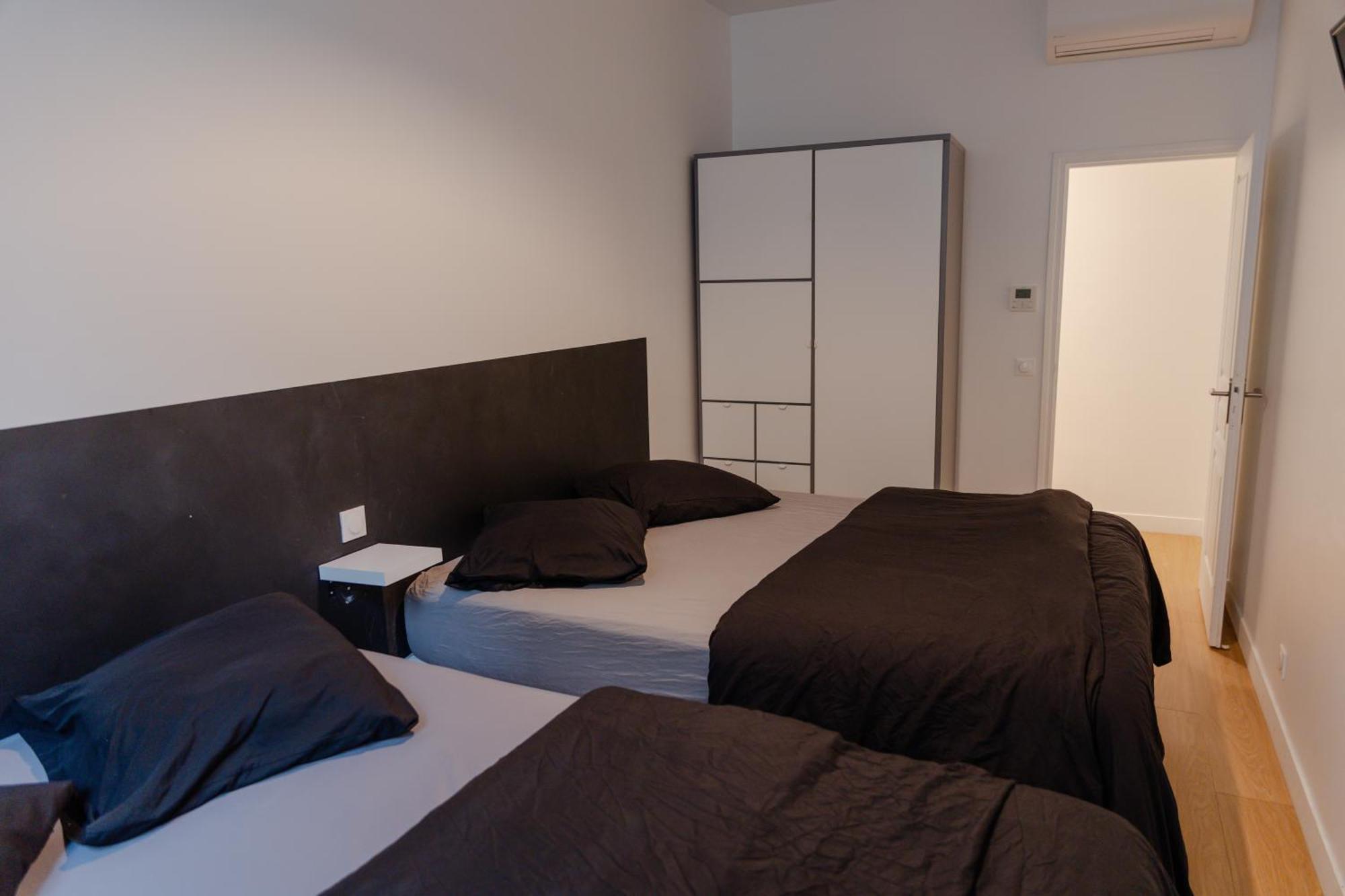 Meubles De Tourisme A Vincennes Apartment Exterior photo