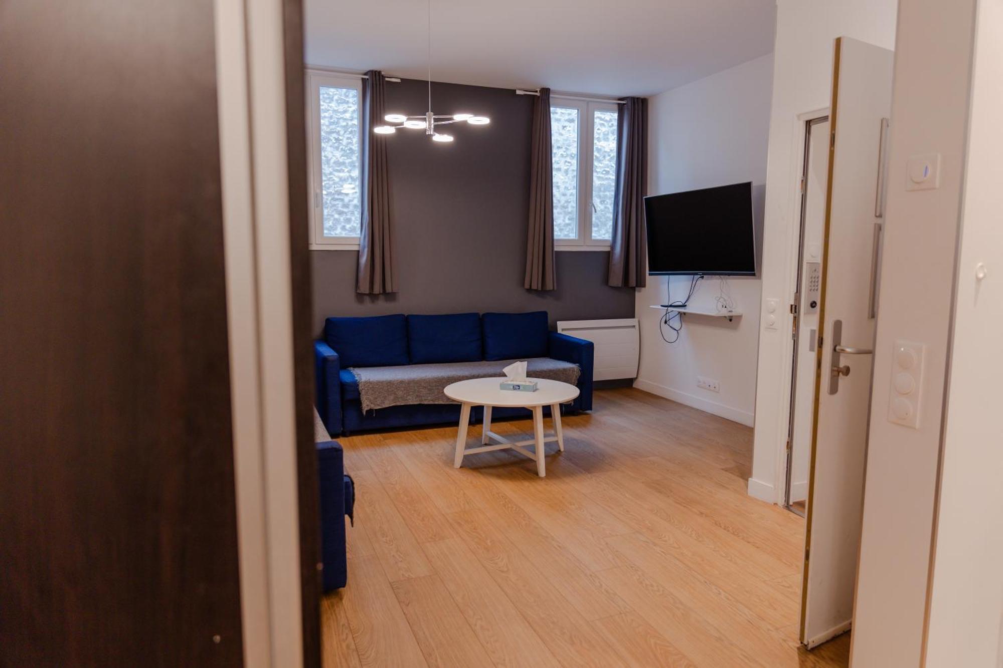 Meubles De Tourisme A Vincennes Apartment Exterior photo